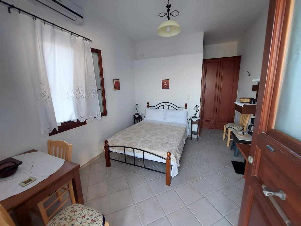 Villas El Paradiso Kouroupi Exteriör bild